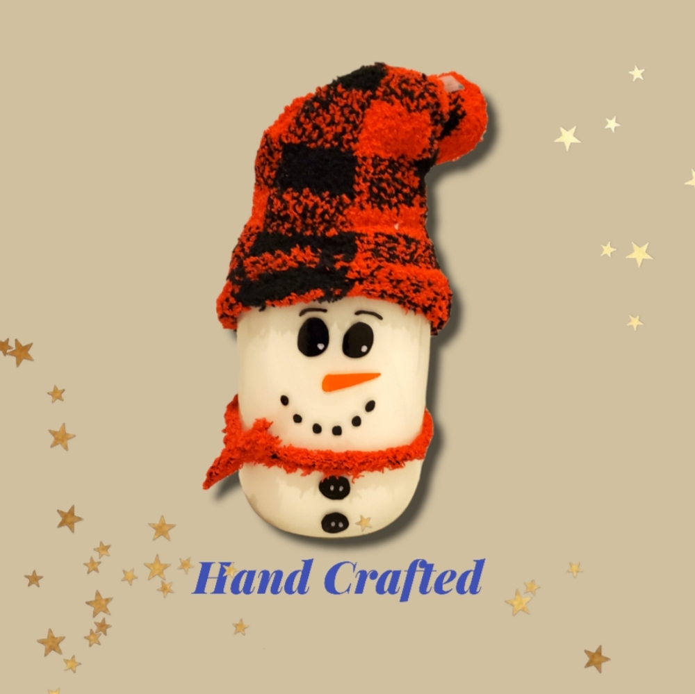 Hand Crafted Snowman - Picture 2 of 4